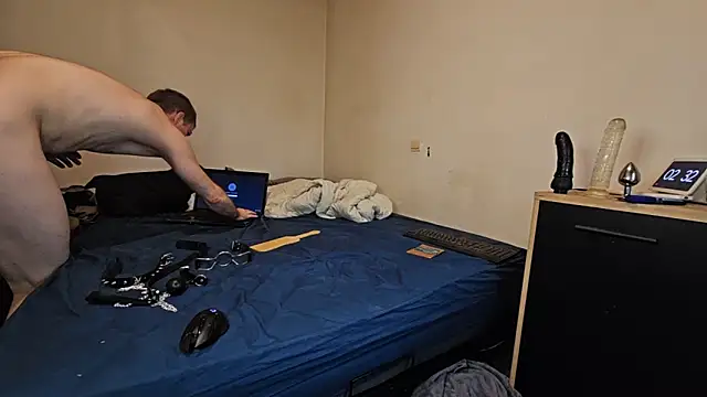 Snapshot of ricoachthefrenchi chatting on October 8, 2025, 12:34 am ricoachthefrenchi online show from October 8, 2025, 12:34 am