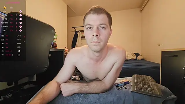 Snapshot of ricoachthefrenchi chatting on October 9, 2025, 1:44 pm ricoachthefrenchi online show from October 9, 2025, 1:44 pm