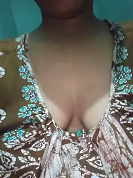 sexyindi couple online show from June 29, 2026, 2:50 pm