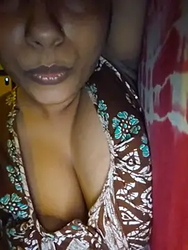 sexyindi couple online show from August 4, 2026, 11:09 pm