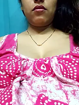 sexyindi couple online show from October 9, 2025, 1:22 pm