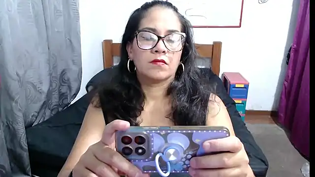 Mistresskloe01 online show from February 20, 2025, 12:47 pm