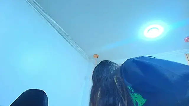 Naughty Kittenm online show from April 18, 2026, 10:50 am