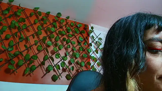 Naughty Kittenm online show from April 13, 2026, 11:36 am