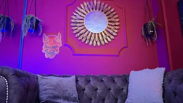 Snapshot of Julieta_Russell chatting on February 20, 2026, 11:23 am Julieta Russell online show from February 20, 2026, 11:23 am