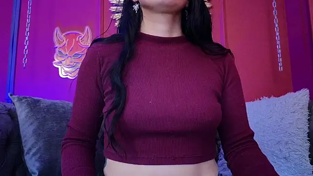 Snapshot of Julieta_Russell chatting on March 7, 2026, 11:59 am Julieta Russell online show from March 7, 2026, 11:59 am