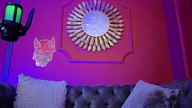 Snapshot of Julieta_Russell chatting on February 18, 2026, 12:12 pm Julieta Russell online show from February 18, 2026, 12:12 pm