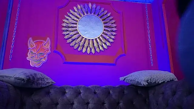 Snapshot of Julieta_Russell chatting on March 30, 2026, 12:06 pm Julieta Russell online show from March 30, 2026, 12:06 pm