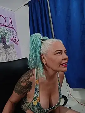 freyadevil333 online show from July 21, 2026, 7:20 am
