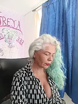 freyadevil333 online show from April 11, 2026, 3:05 pm