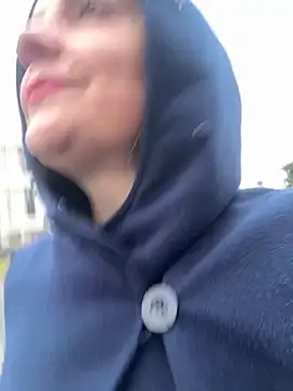 Sunbelxx online show from December 23, 2025, 9:19 am