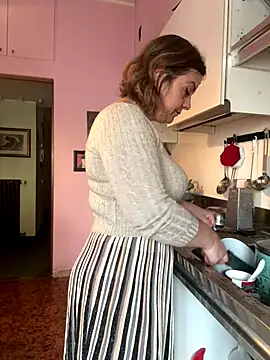 Sunbelxx online show from November 19, 2025, 8:58 am