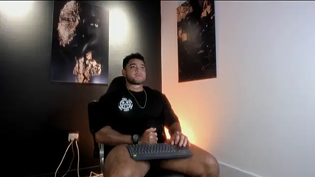 Big furry bear13 online show from October 24, 2025, 7:07 am