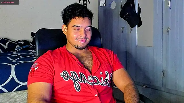 Big furry bear13 online show from March 6, 2025, 5:35 am