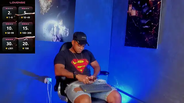 Big furry bear13 online show from September 19, 2025, 4:27 am