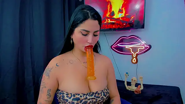 sunshine uwu22 online show from March 31, 2026, 6:32 pm