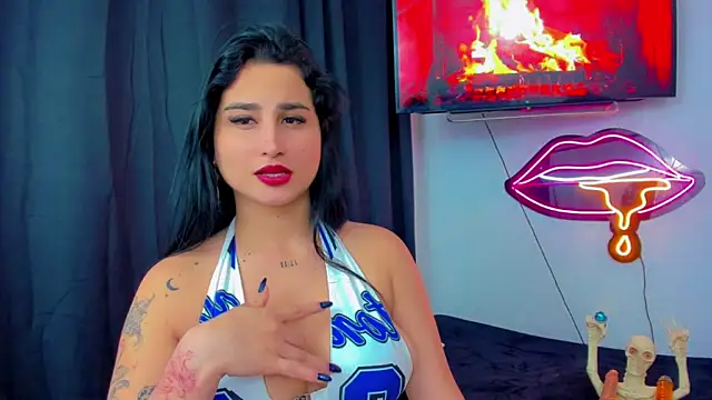 sunshine uwu22 online show from April 25, 2026, 6:38 pm