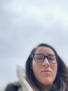 HotXMom online show from October 10, 2025, 5:52 am