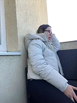 HotXMom online show from March 22, 2025, 10:28 am