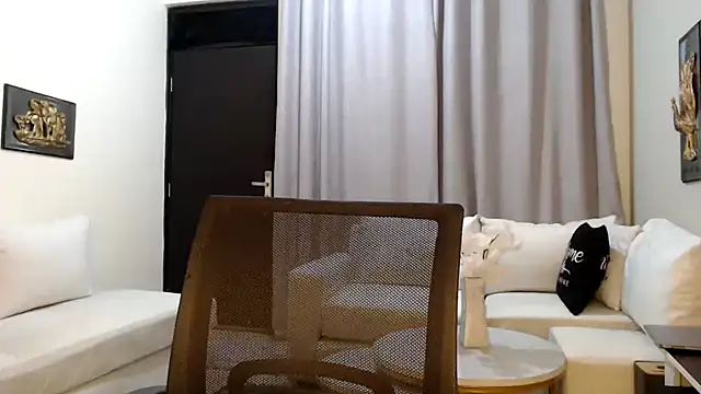 Horny princes online show from November 28, 2025, 7:36 pm