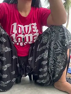 Snapshot of Ishikarana chatting on September 22, 2025, 10:10 am Ishikarana online show from September 22, 2025, 10:10 am