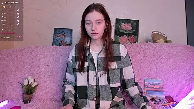 Snapshot of Ksuhesa chatting on March 1, 2025, 8:13 am Ksuhesa online show from March 1, 2025, 8:13 am