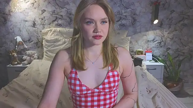 Aurora Golden1 online show from February 26, 2026, 5:02 pm