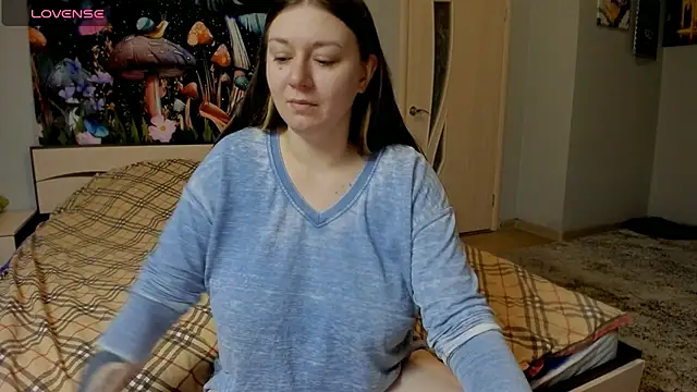 AlisaBacker online show from October 1, 2025, 4:33 pm