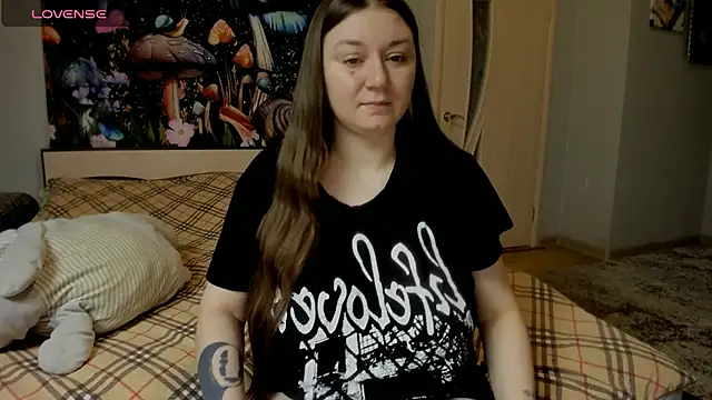 AlisaBacker online show from November 7, 2025, 12:42 pm