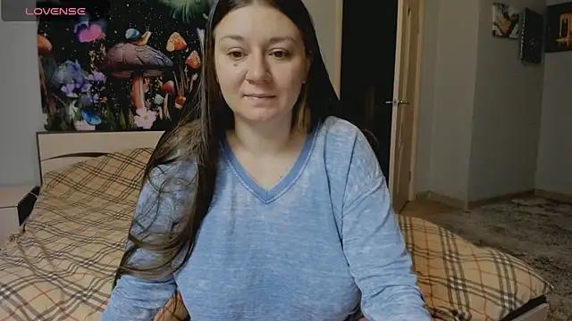 AlisaBacker online show from September 26, 2025, 1:29 pm