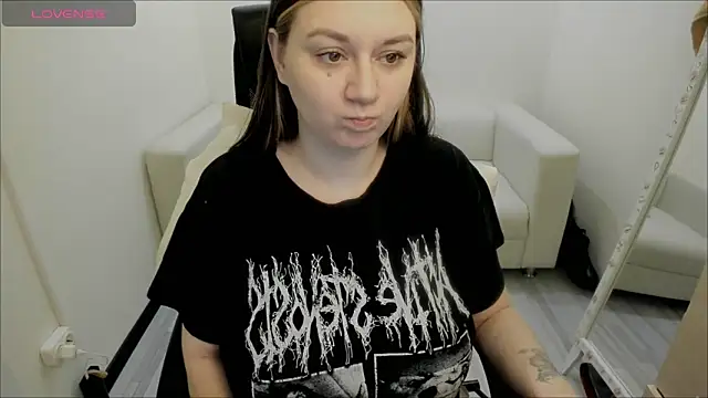 AlisaBacker online show from January 15, 2025, 11:30 pm