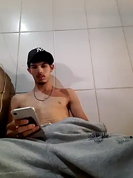 jaozinMg online show from November 13, 2025, 4:00 pm