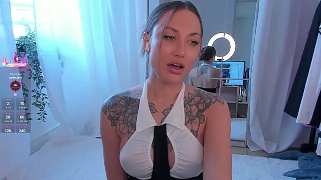 seilyfox online show from March 23, 2026, 2:39 pm