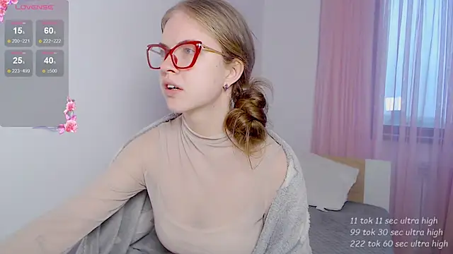 Sarah HS online show from April 23, 2026, 11:49 am