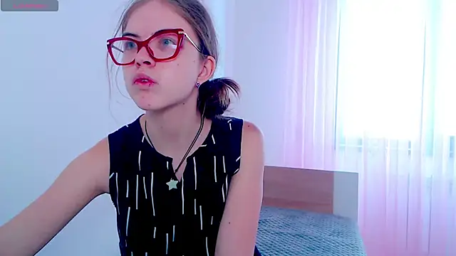 Sarah HS online show from February 28, 2025, 8:31 am