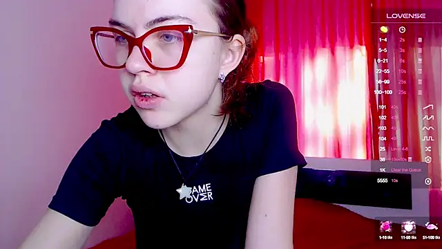 Sarah HS online show from February 5, 2025, 8:54 am