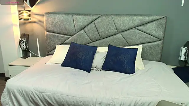 emmars  online show from February 25, 2025, 11:43 am