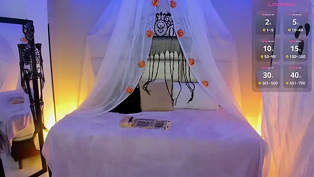 kristen kassi online show from October 17, 2025, 6:10 pm