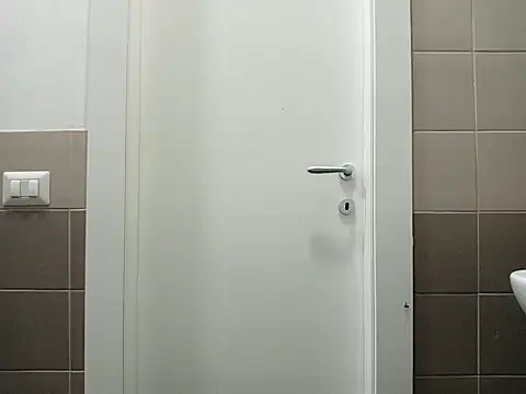 Snapshot of 3e77o chatting on October 16, 2025, 9:23 pm 3e77o online show from October 16, 2025, 9:23 pm