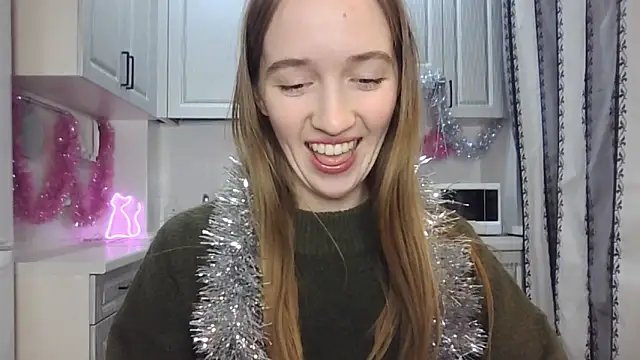 Snapshot of leslie_my_lovee chatting on December 22, 2024, 7:52 pm leslie my lovee online show from December 22, 2024, 7:52 pm