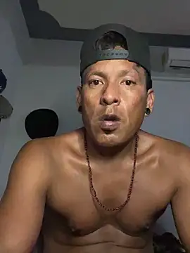 Snapshot of Capxxx chatting on October 13, 2025, 3:30 am Capxxx online show from October 13, 2025, 3:30 am