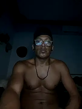 Snapshot of Capxxx chatting on October 14, 2025, 9:43 am Capxxx online show from October 14, 2025, 9:43 am