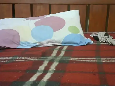 Cute ninah online show from April 17, 2026, 8:06 am