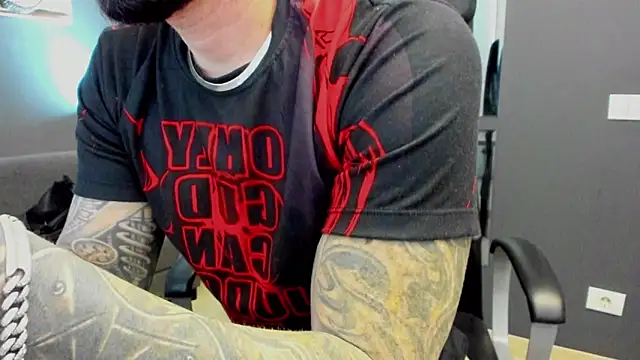 AronGrant online show from October 26, 2025, 10:37 am