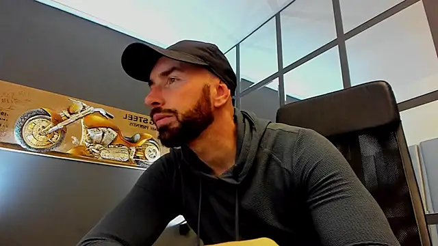 AronGrant online show from November 24, 2025, 10:48 am