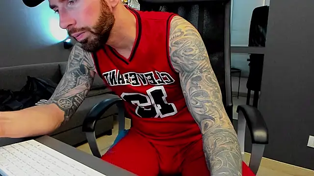 AronGrant online show from February 20, 2026, 11:23 am