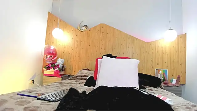 Snapshot of kate_evans1 chatting on February 28, 2025, 7:25 pm kate evans1 online show from February 28, 2025, 7:25 pm