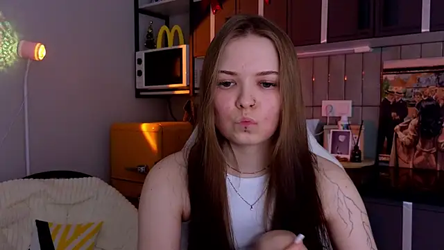 doll lol  online show from December 18, 2025, 6:12 pm