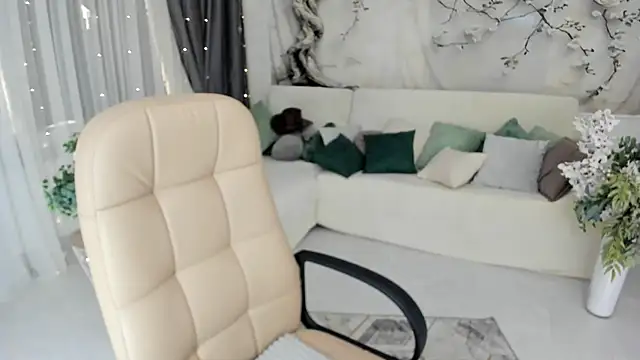 Snapshot of AgnieszkaBanana chatting on October 2, 2025, 10:07 am AgnieszkaBanana online show from October 2, 2025, 10:07 am