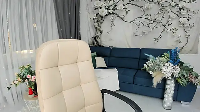 AgnieszkaBanana online show from April 4, 2026, 4:08 am